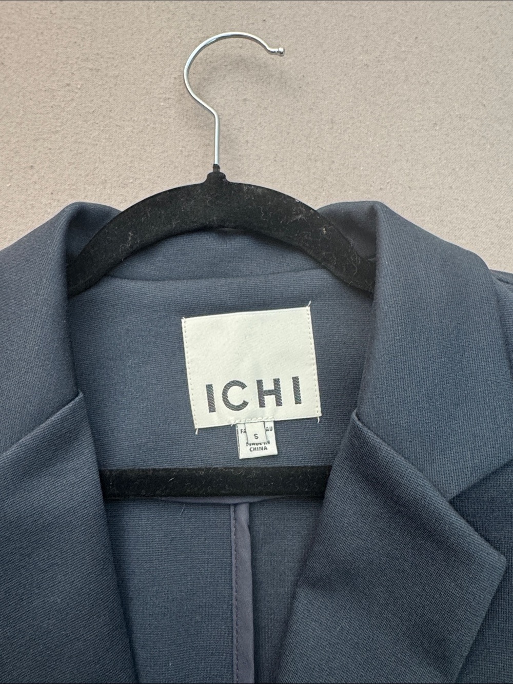 ICHI Women's Navy Blue Tailored Single-Button Blazer, size Sm - Picture 2 of 6